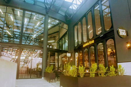 Glass shopfront entranceway 3MC aluminium glass