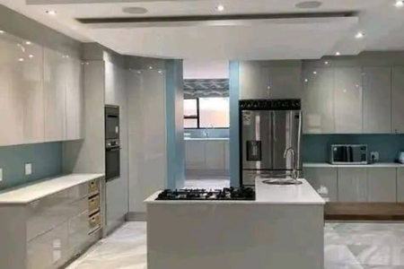 Residential glass kitchen splashbacks