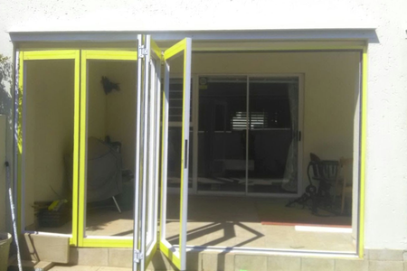 Residential stacking glass doors
