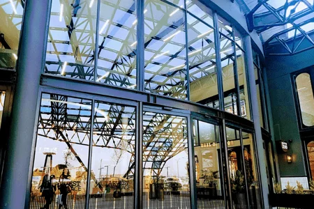 Aluminium and glass shopfront system